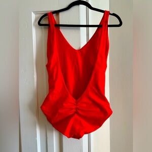 Londre Minimalist one piece swim suit